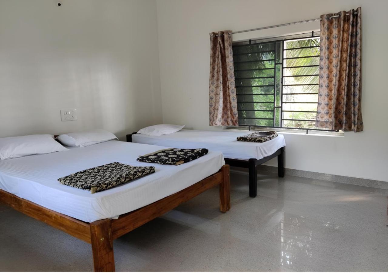 Surya Cafe And Stay Sea View Gokarna  Exterior foto